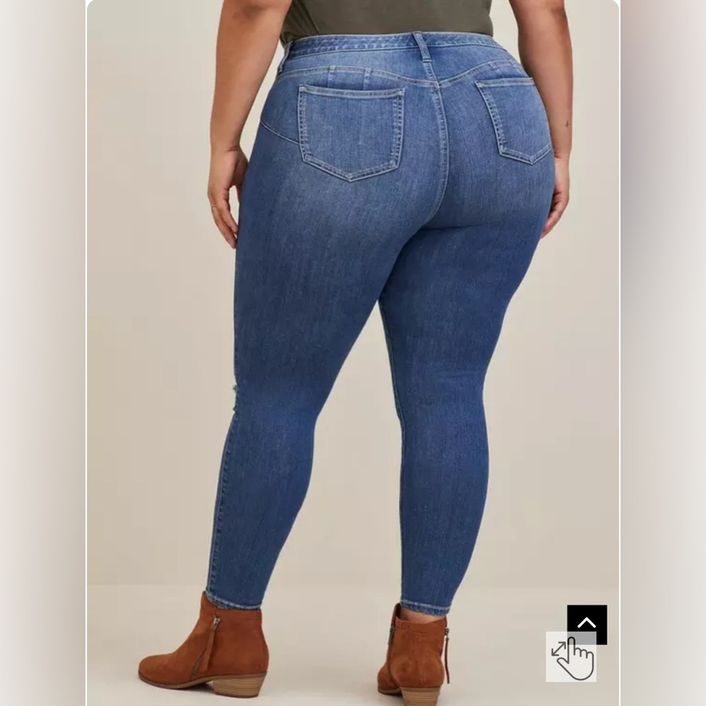 Torrid Bombshell Skinny 5 Button Fly Distressed J… - image 2